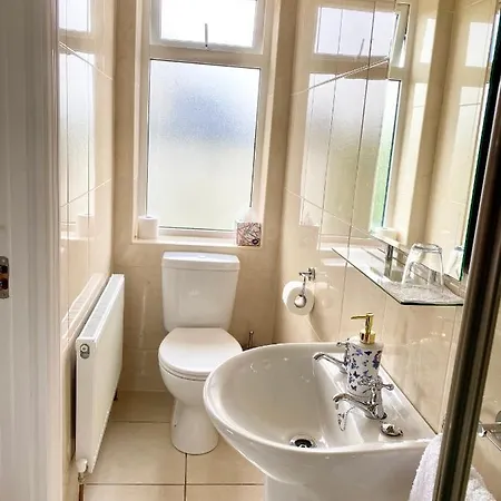 Seven Oaks Bed & Breakfast