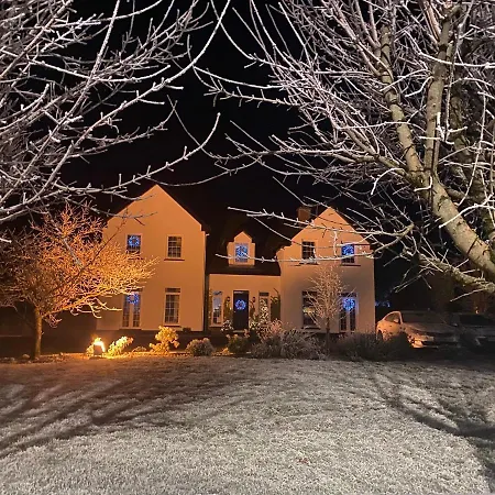 Seven Oaks Bed & Breakfast