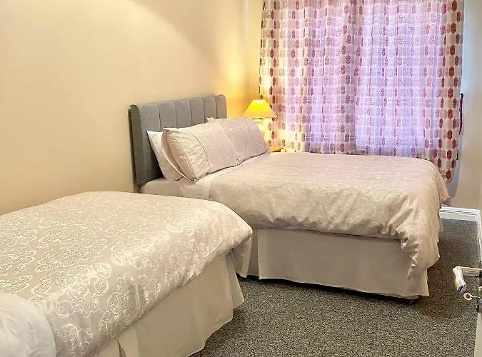 Seven Oaks فندق مبيت وإفطار باليهاونيس